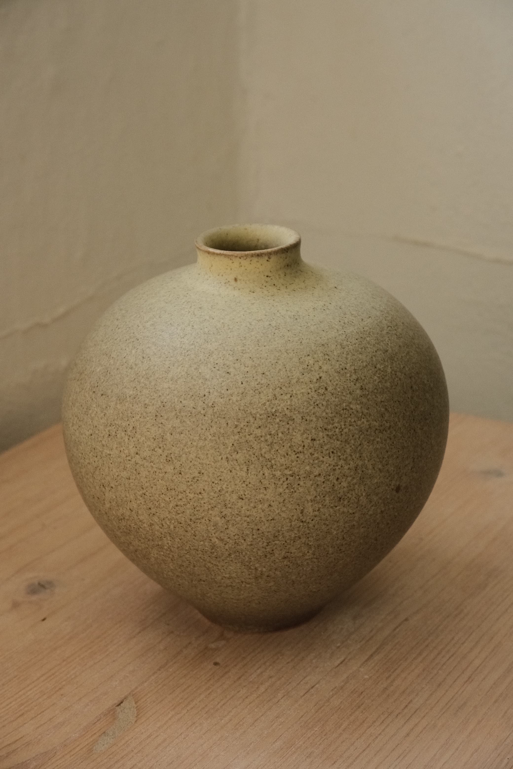 Vase 2
